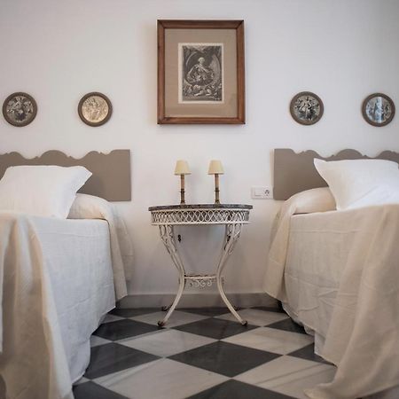 Gatu Premium Apartamento Palacio Oneto Con Jardin Privado " Preferente Mayores De 25 Anos Y Familias " เอลปูแอร์โต เด ซานตามาริอา ภายนอก รูปภาพ