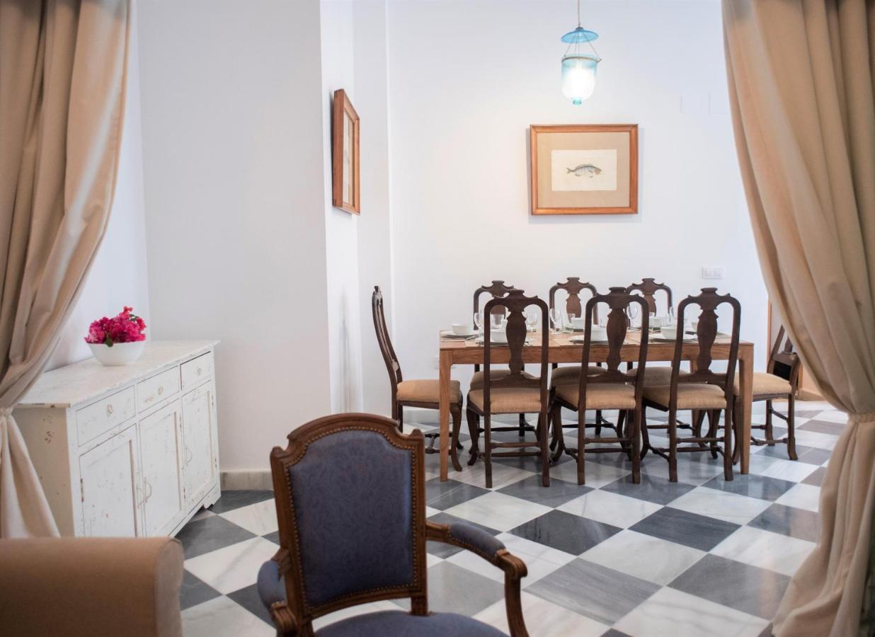 Gatu Premium Apartamento Palacio Oneto Con Jardin Privado " Preferente Mayores De 25 Anos Y Familias " เอลปูแอร์โต เด ซานตามาริอา ภายนอก รูปภาพ