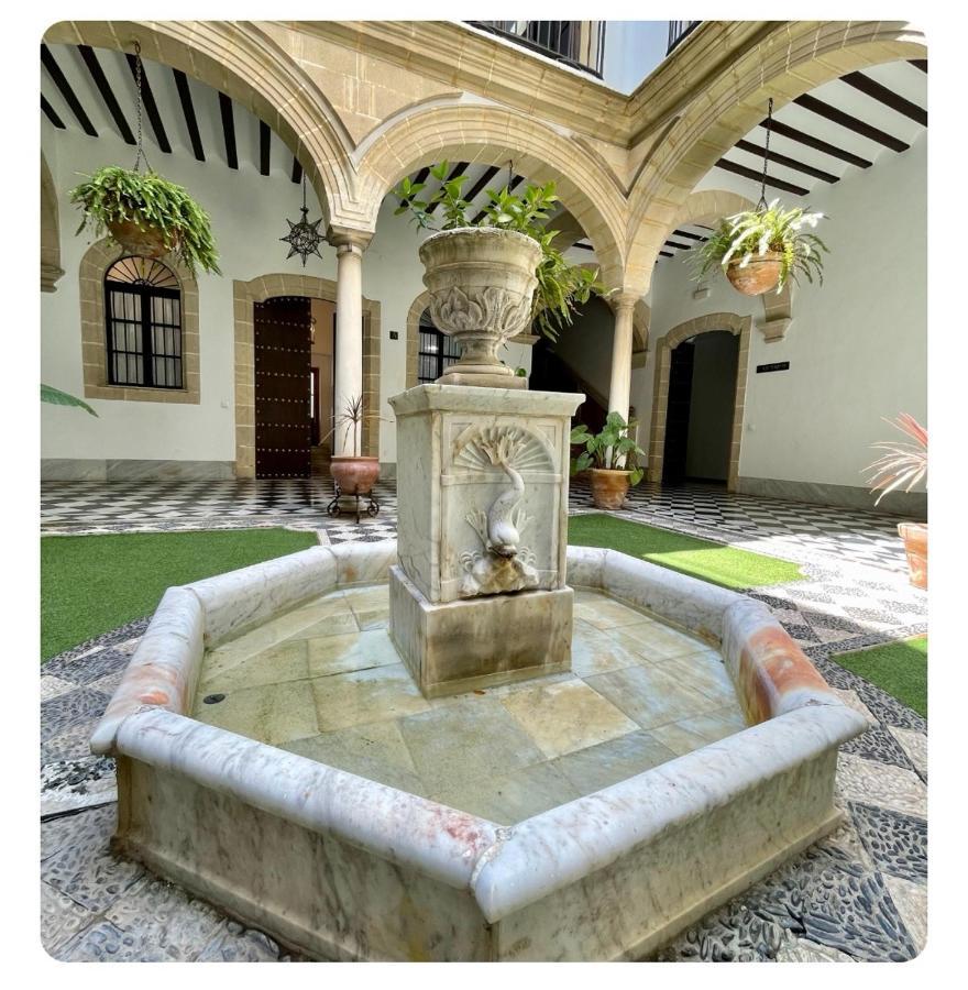 Gatu Premium Apartamento Palacio Oneto Con Jardin Privado " Preferente Mayores De 25 Anos Y Familias " เอลปูแอร์โต เด ซานตามาริอา ภายนอก รูปภาพ