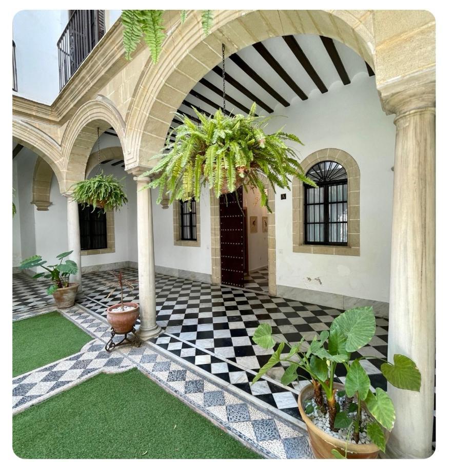 Gatu Premium Apartamento Palacio Oneto Con Jardin Privado " Preferente Mayores De 25 Anos Y Familias " เอลปูแอร์โต เด ซานตามาริอา ภายนอก รูปภาพ